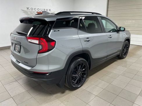 Used 2023 GMC Terrain SLE w/ Driver Convenience Package AWD/4WD image 6