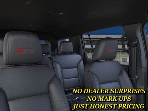 New 2026 Chevrolet Traverse Z71 w/ Enhanced Driving Package image 24