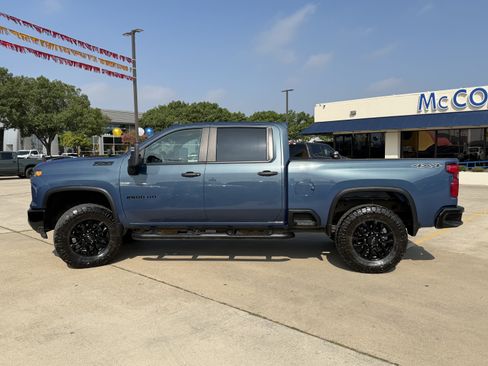 Used 2025 Chevrolet Silverado 2500 Custom w/ Custom Value Package AWD/4WD image 13