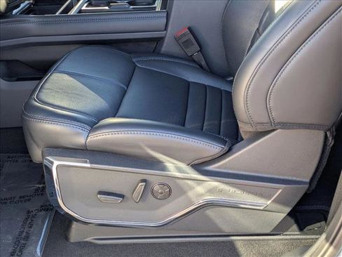 New 2026 Ford F250 Platinum image 4