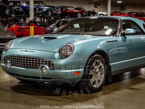 Used 2002 Ford Thunderbird Deluxe image 25