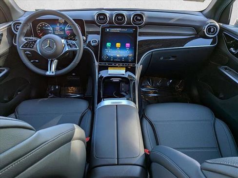 New 2026 Mercedes-Benz GLC 300 image 12