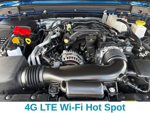 Used 2024 Jeep Gladiator Rubicon w/ Technology Group AWD/4WD image 34