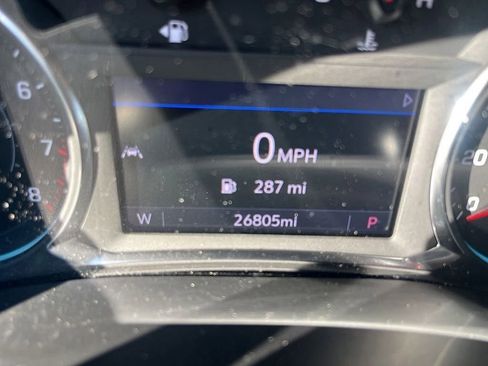 Used 2023 Chevrolet Traverse LT image 31