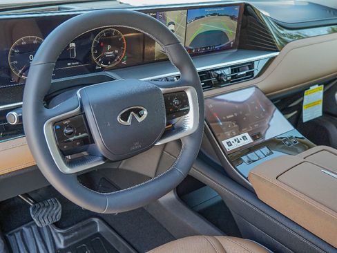 New 2026 INFINITI QX80 Luxe w/ Cargo Package image 8