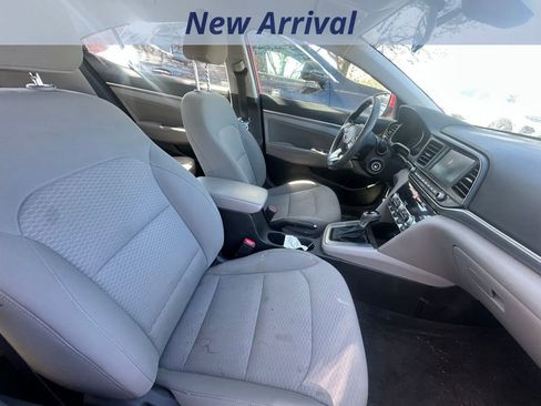 Used 2020 Hyundai Elantra SEL image 6