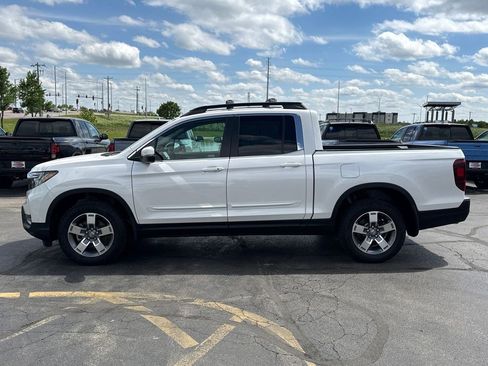 Certified 2024 Honda Ridgeline RTL image 8