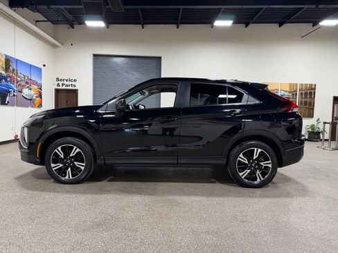 Used 2023 Mitsubishi Eclipse Cross SE image 9