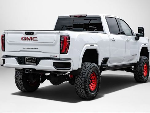 Used 2024 GMC Sierra 2500 AT4 w/ AT4 Premium Plus Package AWD/4WD image 6