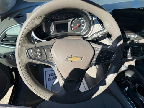 Used 2023 Chevrolet Malibu LT image 15