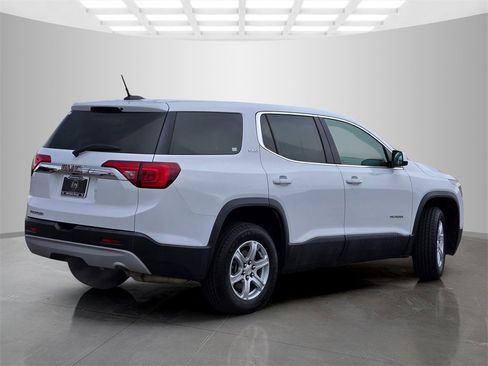 Used 2018 GMC Acadia SLE image 4