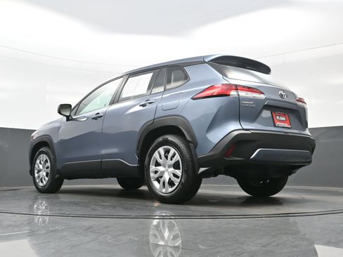 Used 2024 Toyota Corolla Cross L image 28