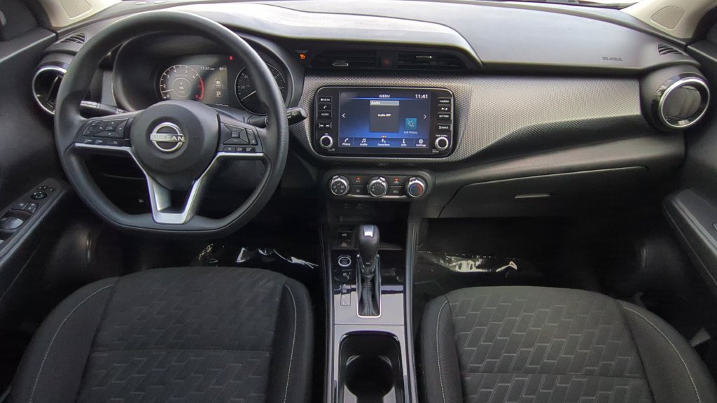 Certified 2023 Nissan Kicks SV FWD image 11