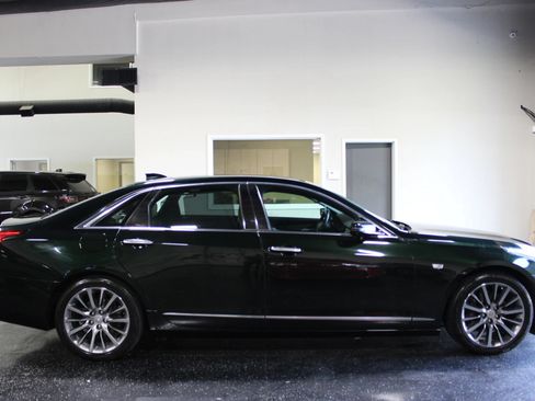 Used 2017 Cadillac CT6 Luxury AWD/4WD image 2