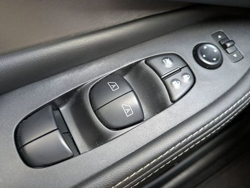 Certified 2021 Nissan Murano S image 23