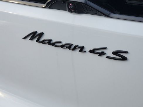 New 2026 Porsche Macan 4S Electric image 27