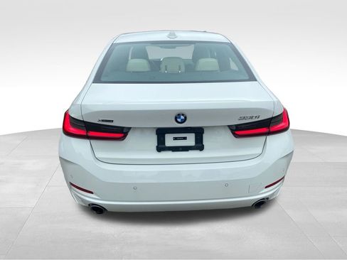 Used 2024 BMW 330i xDrive Sedan w/ Convenience Package AWD/4WD image 4