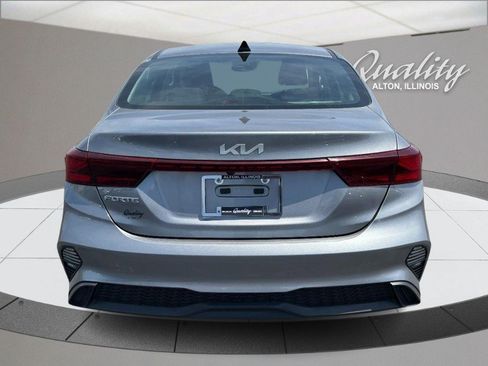 Used 2024 Kia Forte LXS FWD image 5