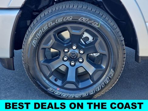 New 2026 RAM 1500 4x4 Crew Cab image 36
