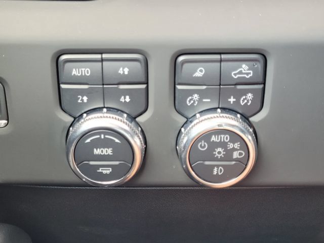 Used 2025 GMC Sierra 2500 AT4X w/ AT4X AEV Edition AWD/4WD image 19
