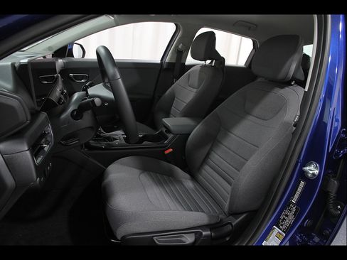 Used 2025 Kia K4 EX FWD image 5