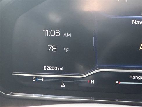 Used 2022 Chevrolet Tahoe LT w/ Luxury Package image 14