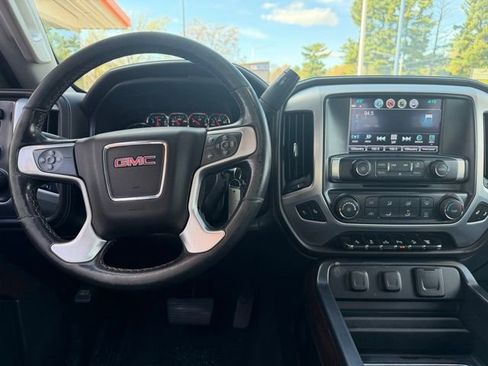Used 2019 GMC Sierra 2500 SLE w/ SLE Convenience Package AWD/4WD image 18