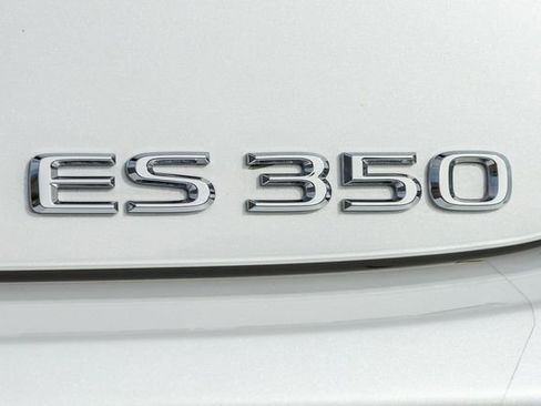 Used 2024 Lexus ES 350 Luxury image 5