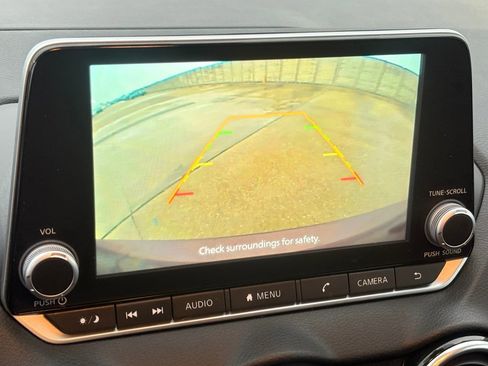 Certified 2024 Nissan Sentra SV image 25