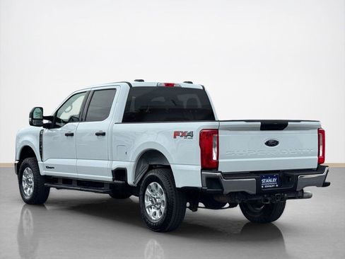 Used 2024 Ford F250 XLT w/ FX4 Off-Road Package AWD/4WD image 5