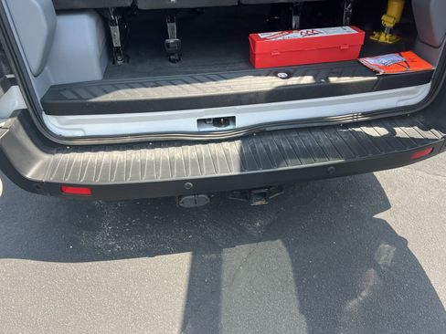 Used 2019 Ford Transit 350 XLT image 19
