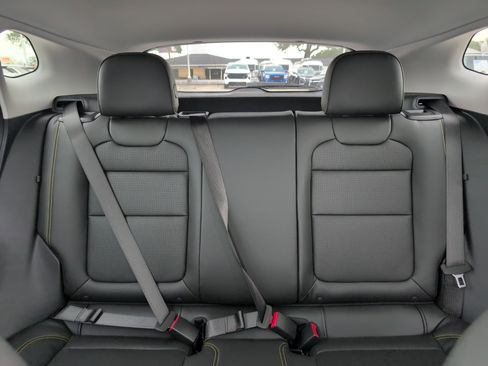 New 2026 Chevrolet Trax ACTIV w/ Sunroof Package image 27