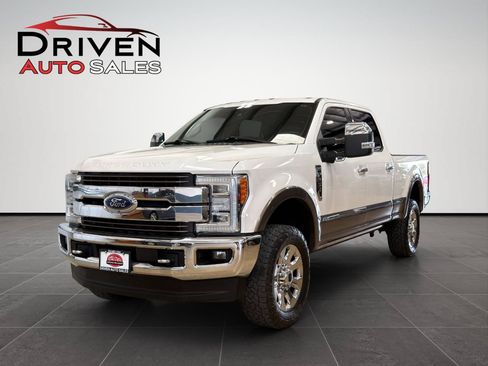 Used 2019 Ford F250 King Ranch w/ King Ranch Ultimate Package AWD/4WD image 2