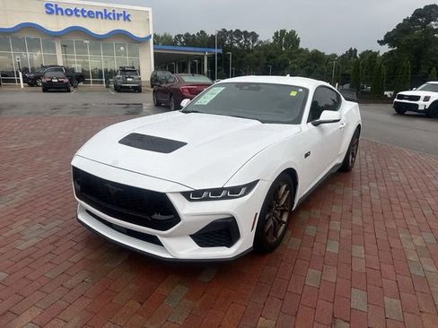 Used 2024 Ford Mustang GT Premium RWD image 32