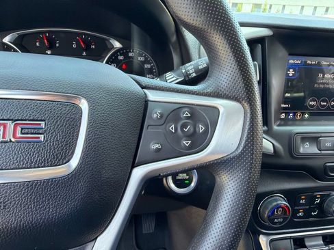 Used 2023 GMC Terrain SLE w/ Driver Convenience Package FWD image 20