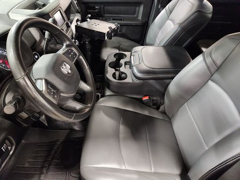 Used 2023 RAM 2500 Tradesman AWD/4WD image 32
