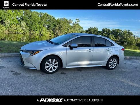 Certified 2024 Toyota Corolla LE image 1