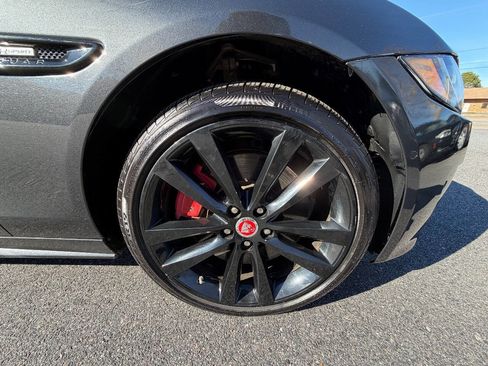 Used 2017 Jaguar XE R-Sport image 10