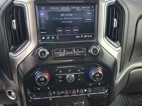 Used 2019 Chevrolet Silverado 1500 LT w/ All-Star Edition RWD image 17