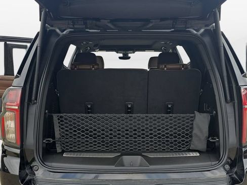 Used 2021 Chevrolet Tahoe High Country w/ Premium Package AWD/4WD image 15