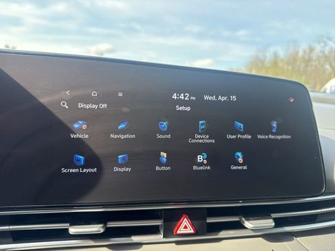 Used 2023 Hyundai Elantra SEL w/ Convenience Package image 31