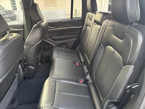 New 2024 Jeep Grand Cherokee Limited 4xe w/ Luxury Tech Group II image 16