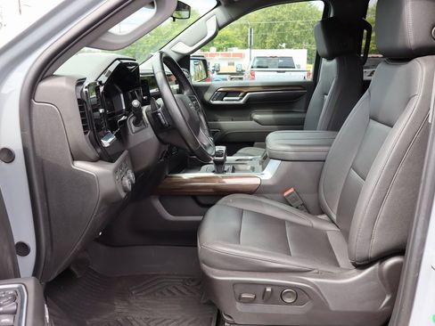 Used 2024 Chevrolet Silverado 1500 LT Trail Boss w/ LT Trail Boss Premium Package image 4