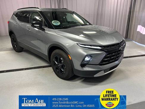 Used 2024 Chevrolet Blazer LT w/ Convenience Package FWD image 1