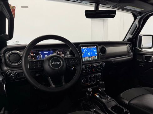 Used 2023 Jeep Gladiator Sport S image 23
