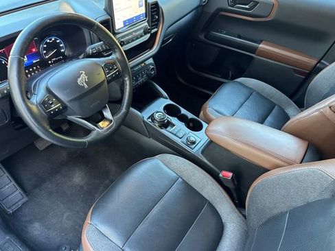 Used 2021 Ford Bronco Sport Outer Banks image 10