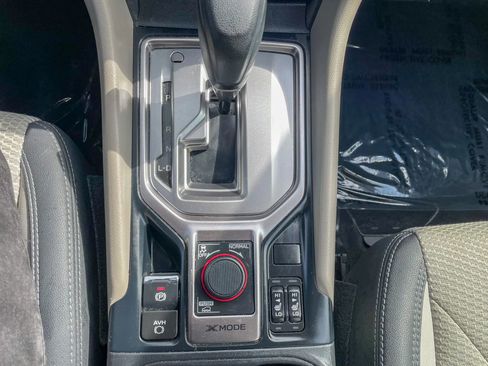Used 2022 Subaru Forester Premium AWD/4WD image 22