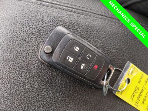 Used 2016 Chevrolet Cruze LT image 32