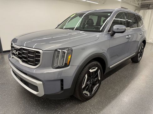 Used 2025 Kia Telluride S AWD/4WD image 4
