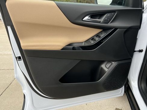 New 2026 Chevrolet Equinox ACTIV w/ Convenience Package III image 23